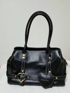 サマンサタバサ 黒 ショルダーバッグ 革