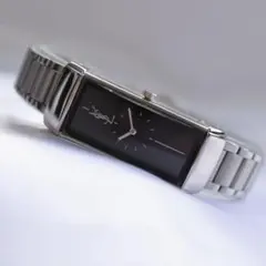 Yves Saint Laurent シルバー スクエア 腕時計 1696のサムネイル