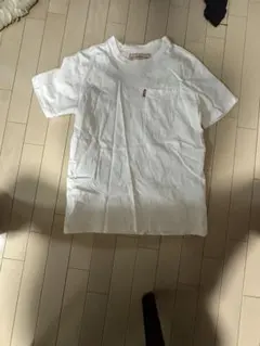 Levi's ポケットTシャツ ホワイト サイズSのサムネイル
