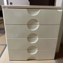 ホワイト チェスト 4段引き出し エナメル鏡面仕上げ - メルカリ