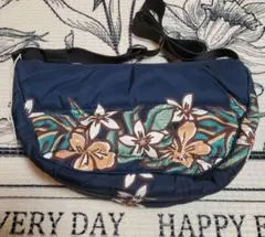 フララニハワイ　Hula Lani　中綿バック　ミニショルダー　ネイビー　未使用