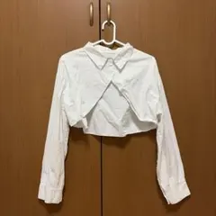 UNE MANSION ホワイト ショート丈 長袖シャツのサムネイル