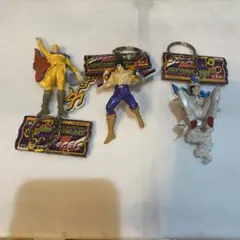 ジョジョの奇妙な冒険 フィギュアキーホルダー 3体セット