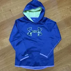 【お値下げ中】UNDER ARMOUR フード付きパーカー