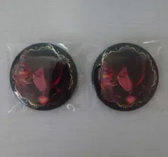 悪魔執事と黒い猫　ユーハン缶バッジ 2個セット 箔押しキャラバッジコレクション