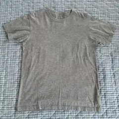 UNIQLO グレー 半袖 Tシャツ 無地