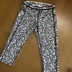 Under Armour 迷彩柄 ヨガパンツ