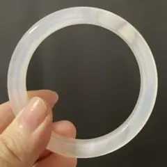 超美品　ホワイトアゲートバングル