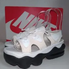 NIKE　ナイキ　サンダル　エアマックス　ココ　厚底のサムネイル