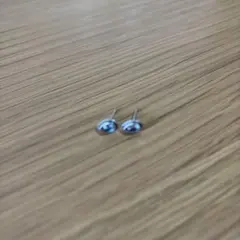 シルバースタッドピアス