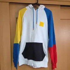 Levi's マルチカラーパーカー Mサイズのサムネイル
