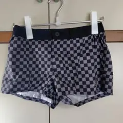 adidas　アディダス　ショートパンツ　S