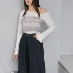 《新品》Kastane ランダムテレコオフショルtee アイボリーのサムネイル