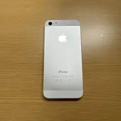 Apple iPhone 5Sシルバー 本体