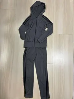 adidas グレー ジャージ