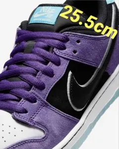 ヘイリー・ウィルソン × ナイキ SB ダンク ロー