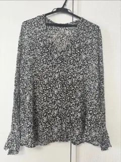 COCODEAL 花柄 Vネック 長袖ブラウスのサムネイル
