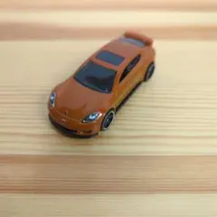 ホットウィール PORSCHE パナメーラ 5パック 限定カラー ミニカーのサムネイル