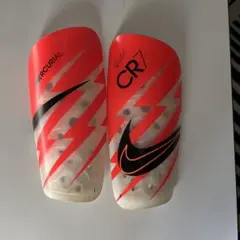 NIKE MERCURIAL CR7 サイン入り　すねあて