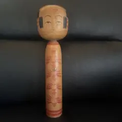 木製こけし 赤い花模様