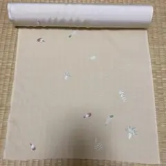 正絹 反物 380㎝ハギレ野菜柄 ベージュのサムネイル