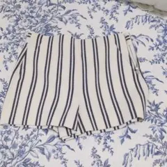 ザラ　ショートパンツ