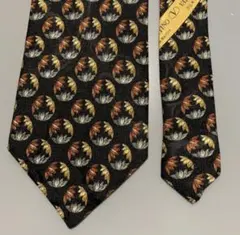 ヴァレンティノ　ネクタイ　シルク100% 　総柄　タグ付き