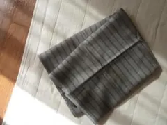 布地　グレーに黒のストライプ　C076