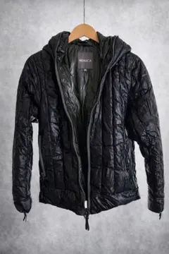 未使用級✨ DUVETICA ダウンジャケット ラクーンファー ブラック 44 DUVETICA（ダウンジャケット ・ ブラック/黒色系）のフリマアイテム