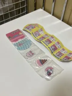 ガチャ　ちいかわ　サンリオ　レイヤーアクリルスタンド　古本屋　マイメロ