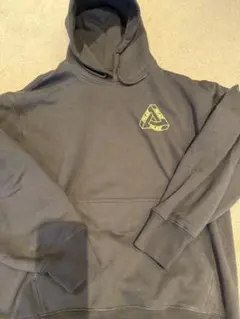 PALACE ブラック フード付きパーカーのサムネイル