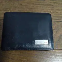 FENDI フェンディ 二つ折り財布 黒 レザー メタルプレートのサムネイル