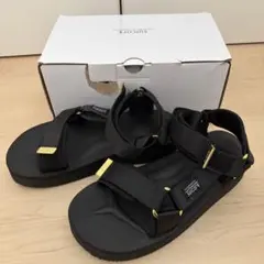SUICOKE サンダル ブラック ゴールド金具のサムネイル