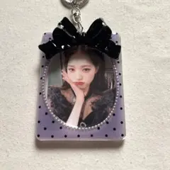 トレカ　ケース　デコ　レジン　硬質　キーホルダー　リボン　ドット　水玉　黒紫