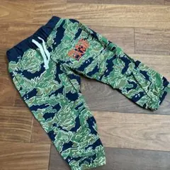 BREEZE 迷彩 ズボン 100サイズのサムネイル