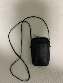 ブラック スマホショルダーバッグ　ユナイテッドアローズのサムネイル