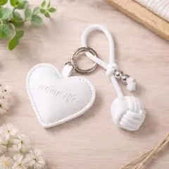 キーホルダー チャーム ハート レザー バッグチャーム ナチュラル ホワイト