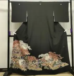 名古屋帯 美展作家 松本隆男 丸に鯉 花模様 縮緬 青褐色 O-5520 名古屋帯 美展作家 松本隆男 丸に鯉 花模様 縮緬 青褐色 O-5520 - メルカリ