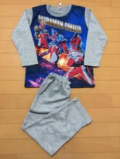 新品　ウルトラマン　オメガ　長袖パジャマ　120