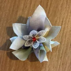 ⭐︎ハンドメイド⭐︎お花のブローチ