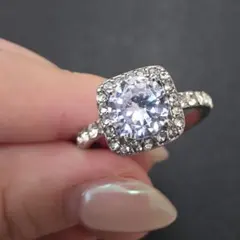 Swarovski パヴェストーン リング 指輪 - メルカリ