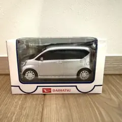DAIHATSU MOVE CUSTOM プルバックカー　シルバーのサムネイル