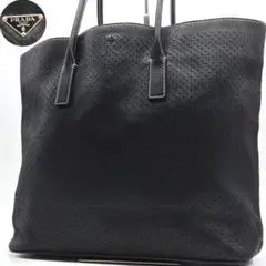 PRADA プラダ パンチングバッグ レザー ボストンバッグ ブラック 中古・古着通販】PRADA (プラダ) レザーボストンバッグ ブラック
