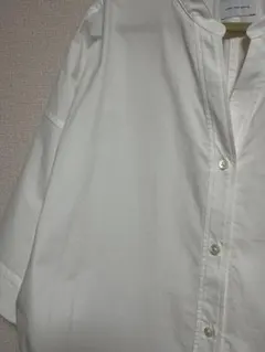 BEARDSLEY今期⭐︎タイプライターボックスTシャツ 布帛 半袖 プル
