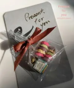 Item thumbnail for item 3ad92fc7-7a64-4728-81c7-80a45b2eebde