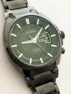 オールブラックチタン　曜日表示　シチズン　アテッサ　　電波ソーラー　チタン