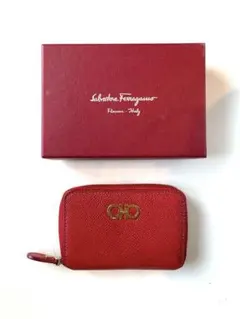 Salvatore Ferragamo 赤 コインケース