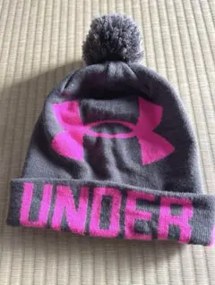 【美品】アンダーアーマー　ニット帽