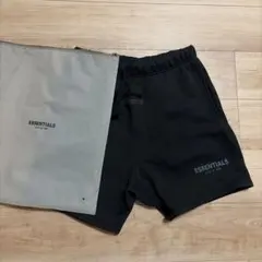 エッセンシャルズハーフパンツ