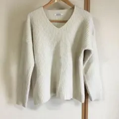 Eddie Sheeran Vネックリブニット ホワイト